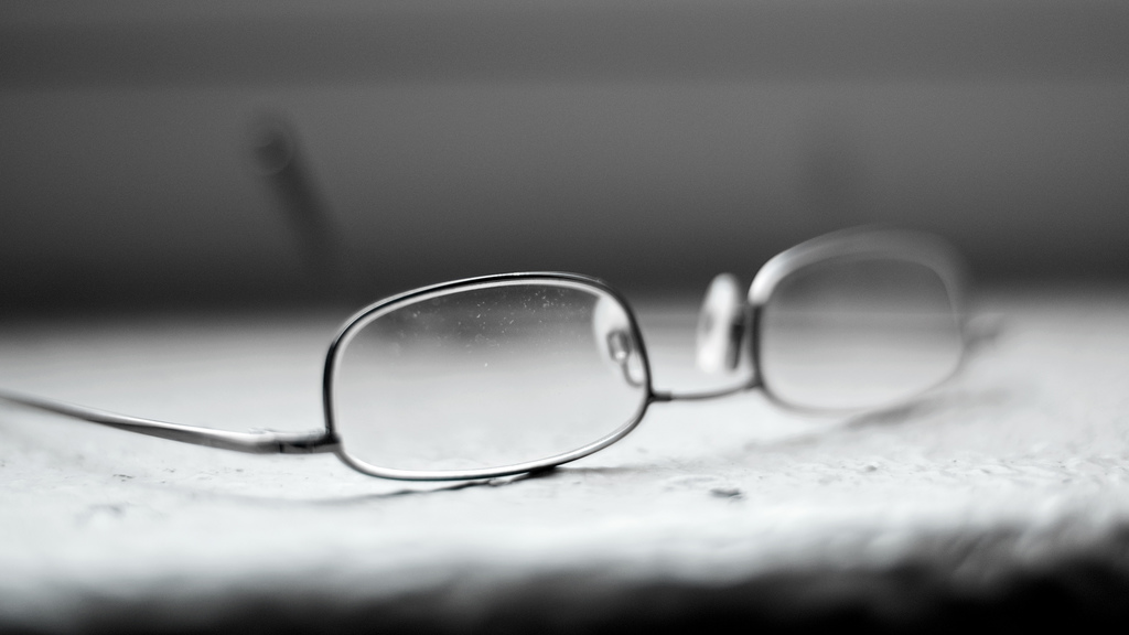 eye glasses Archives - Daily Devotionals by Thoughts about God